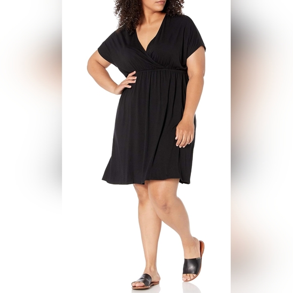 AMAZON Essentials V Neck Short Sleeve Dress NWOT - Picture 1 of 5